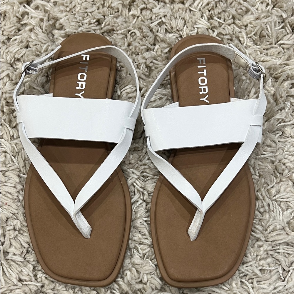 FITORY White and Tan Sandals